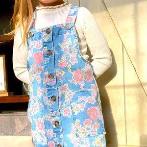 Cute flowered overalls! ( shirt not included)